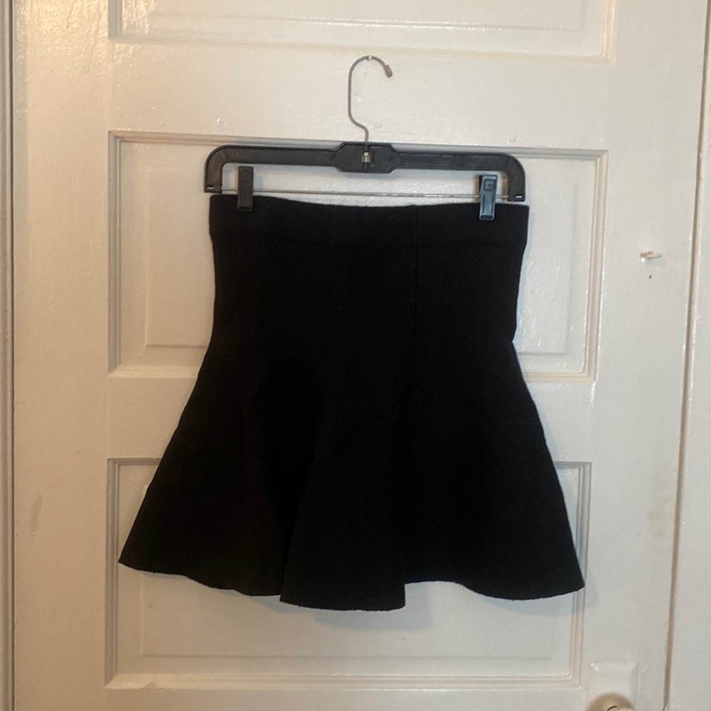 Thick skirt, bikbok, size M, black